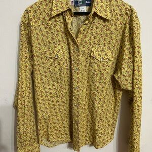 Cowboy Equipment Blouse Women Yellow and Red Floral Shirt Size Large Pearl Snaps
